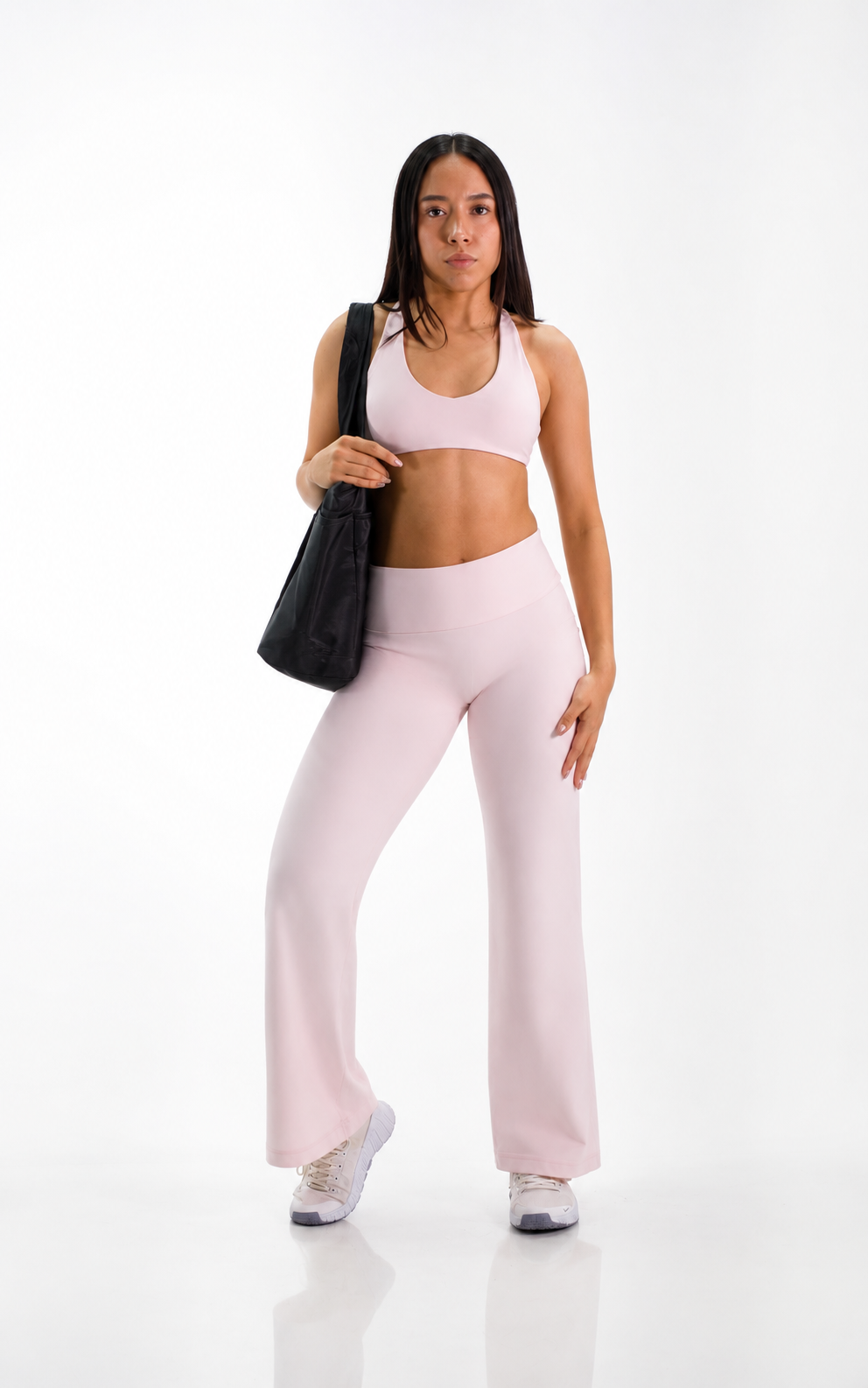 Essential Flare Legging