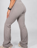 Signature Flare Leggings